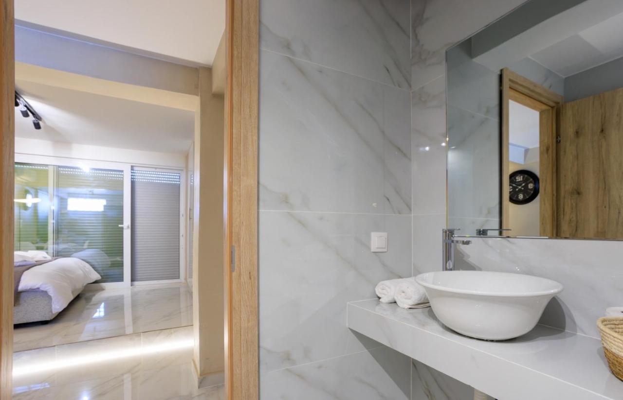 Aiolos New Smyrni View Loft Suite Athén Kültér fotó