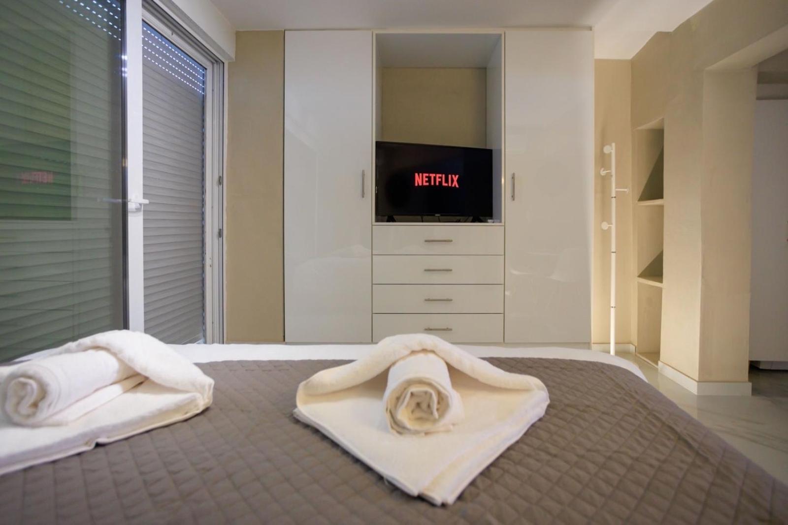 Aiolos New Smyrni View Loft Suite Athén Kültér fotó